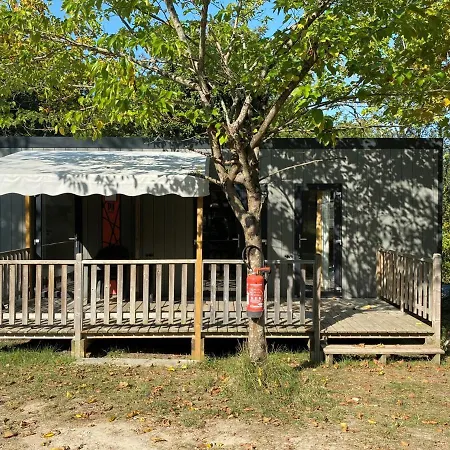 Camping Entre Mer & Foret * Meschers-sur-Gironde